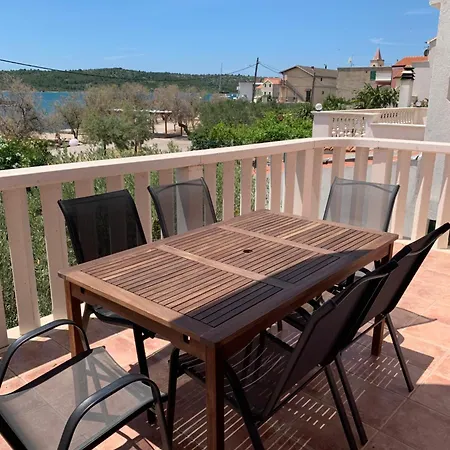 Сasa de vacaciones Magica Pirovac